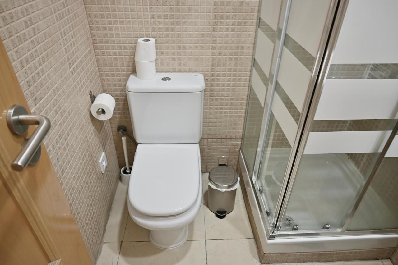 For You Rentals Centrico Apartamento Temporal En La Calle Infanta Inf1A Madrid Exterior foto